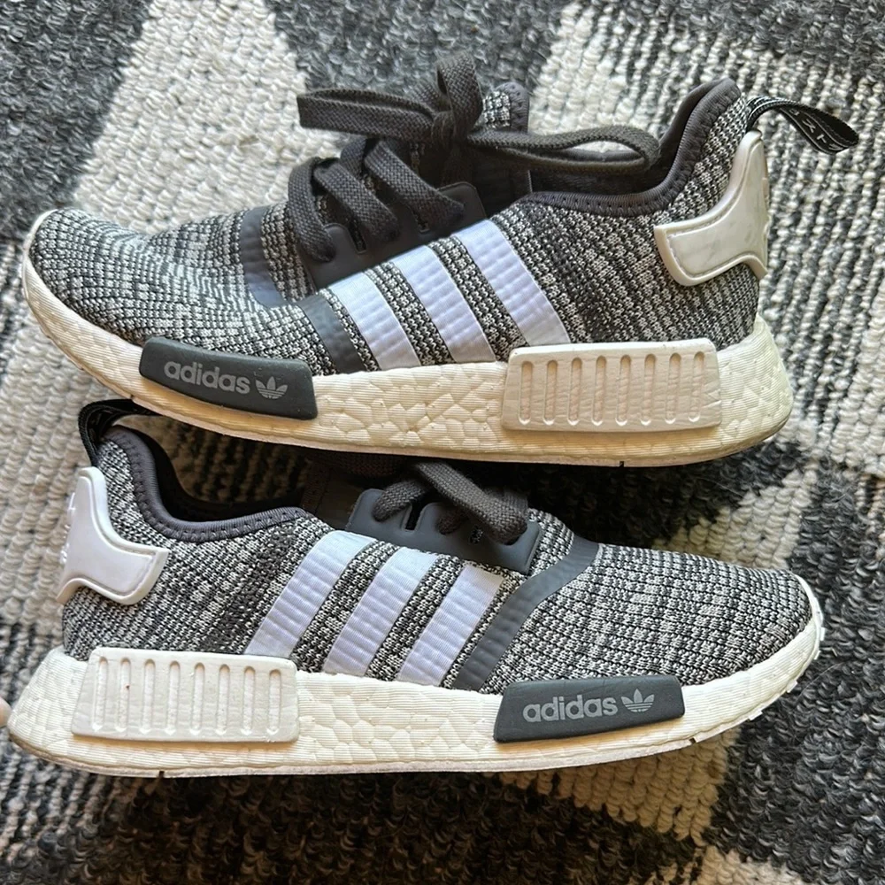 adidas White and Gray Athletic Shoes for Performance - Picture 1 of 8